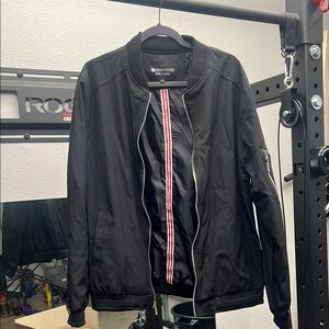 Urbanfind Black Men's Bomber Jacket